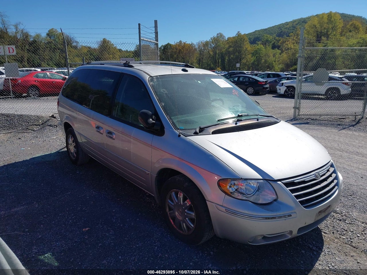 2005 Chrysler Town & Country