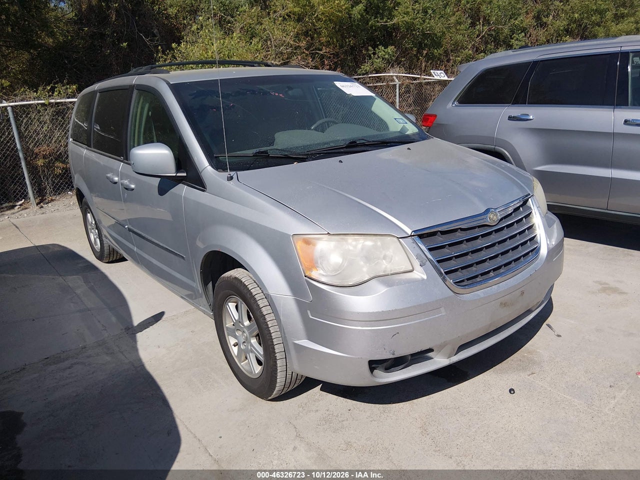 2010 Chrysler Town & Country