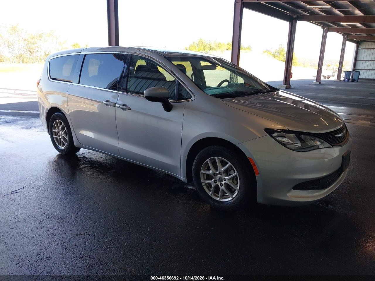 2022 Chrysler Voyager