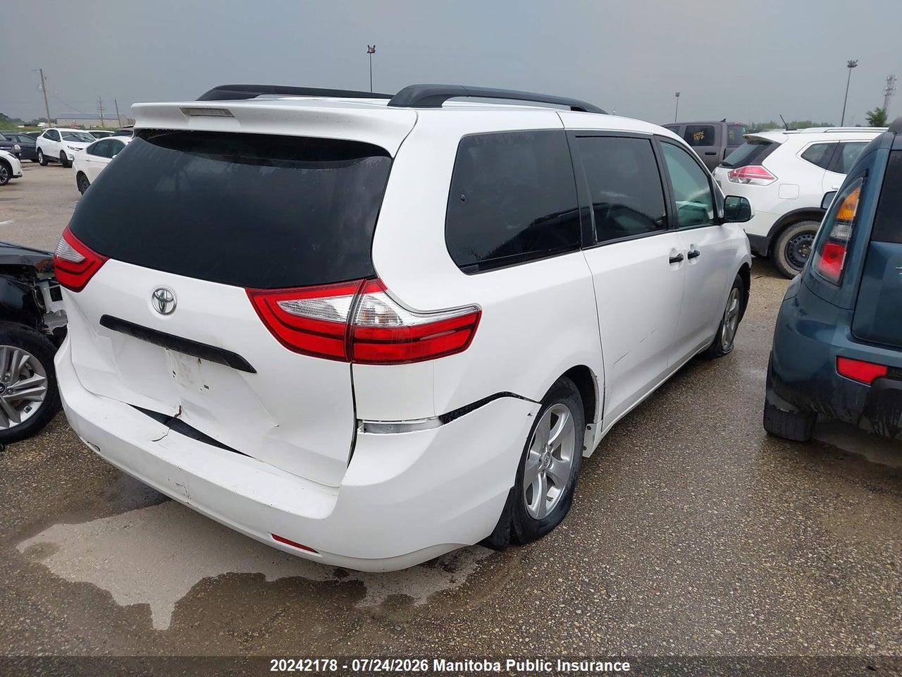 2016 TOYOTA SIENNA SE V6  thumbnail 5