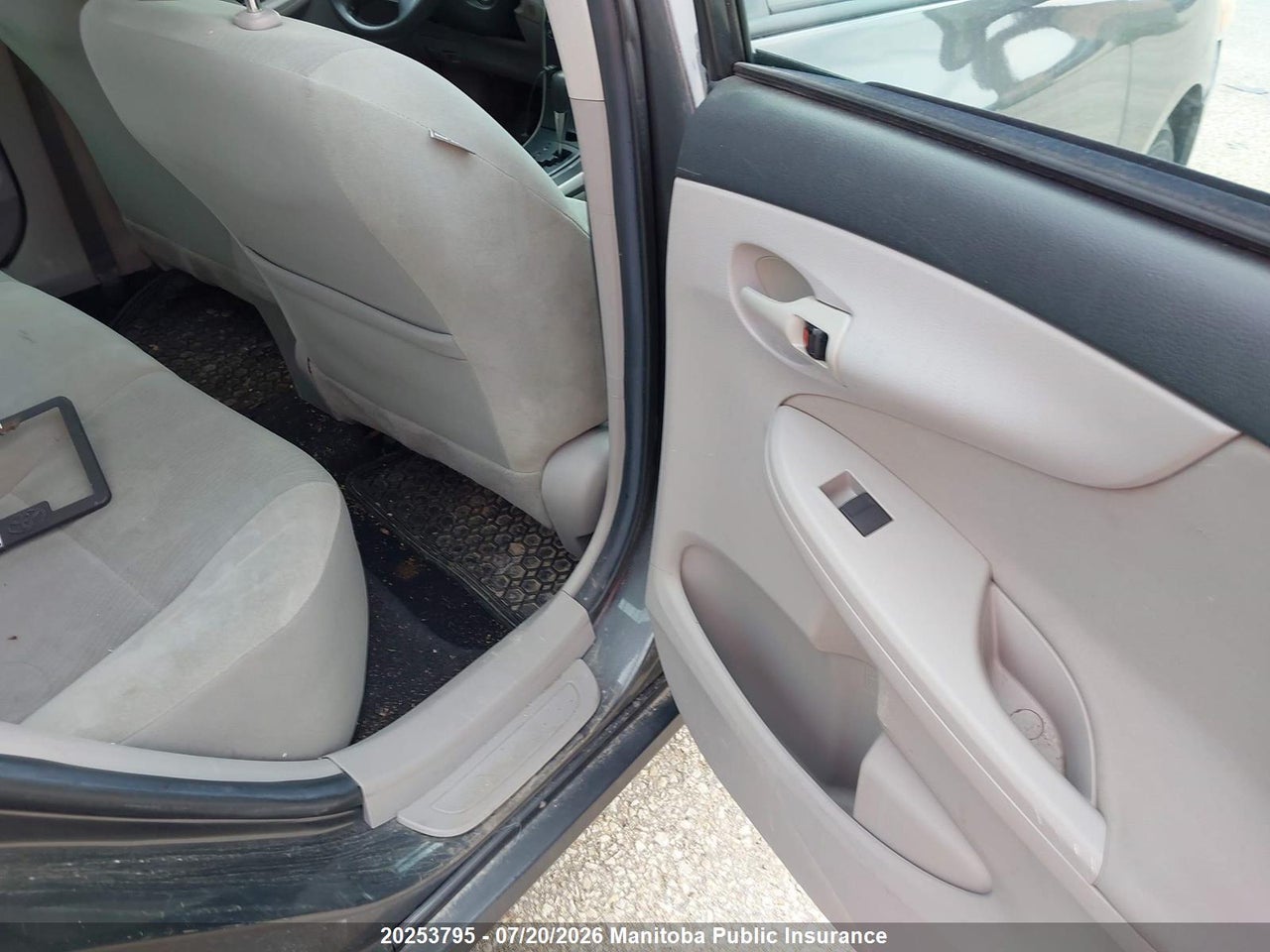 2013 TOYOTA COROLLA CE thumbnail 9