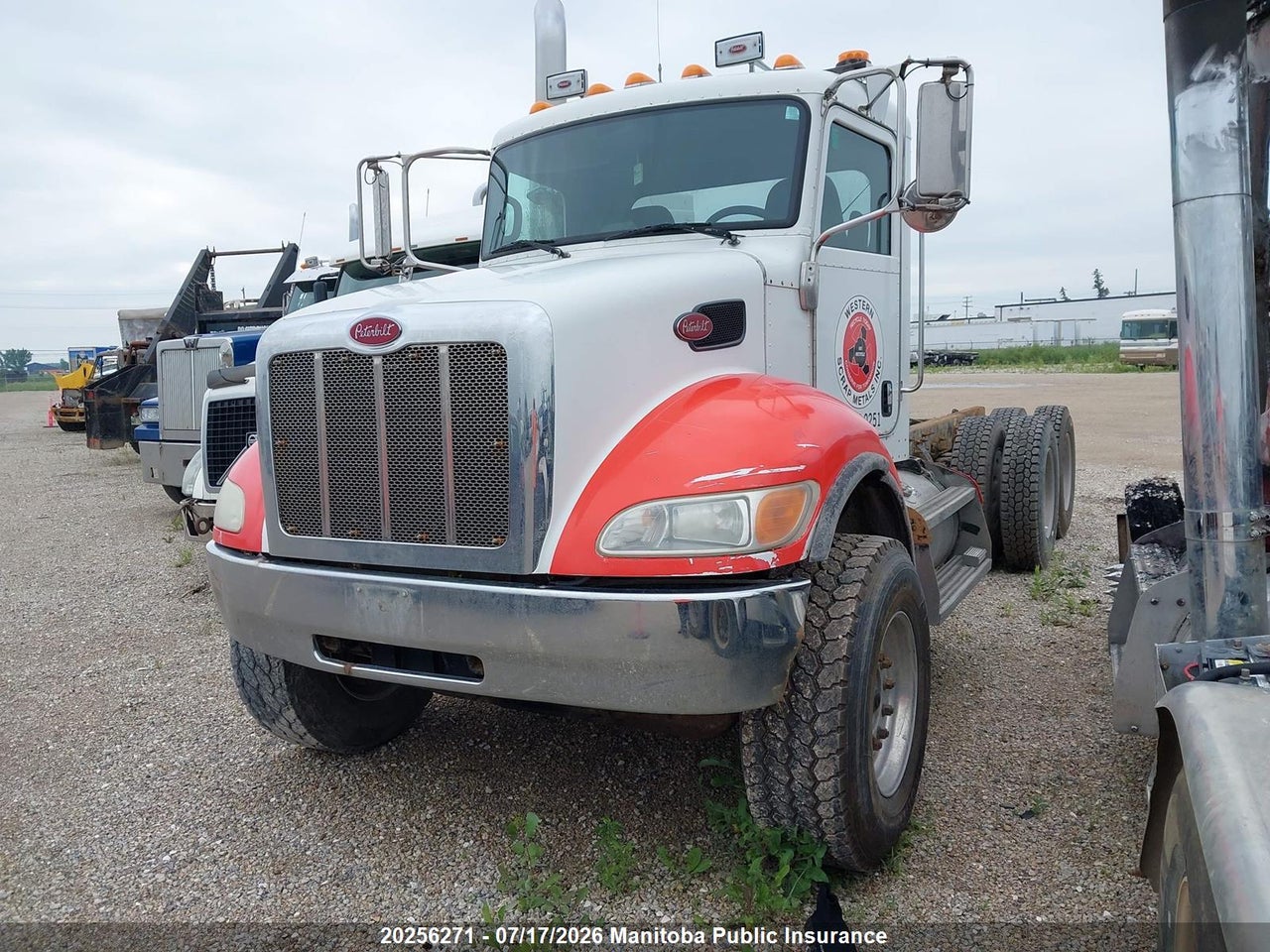 2013 PETERBILT peterbuilt thumbnail 3
