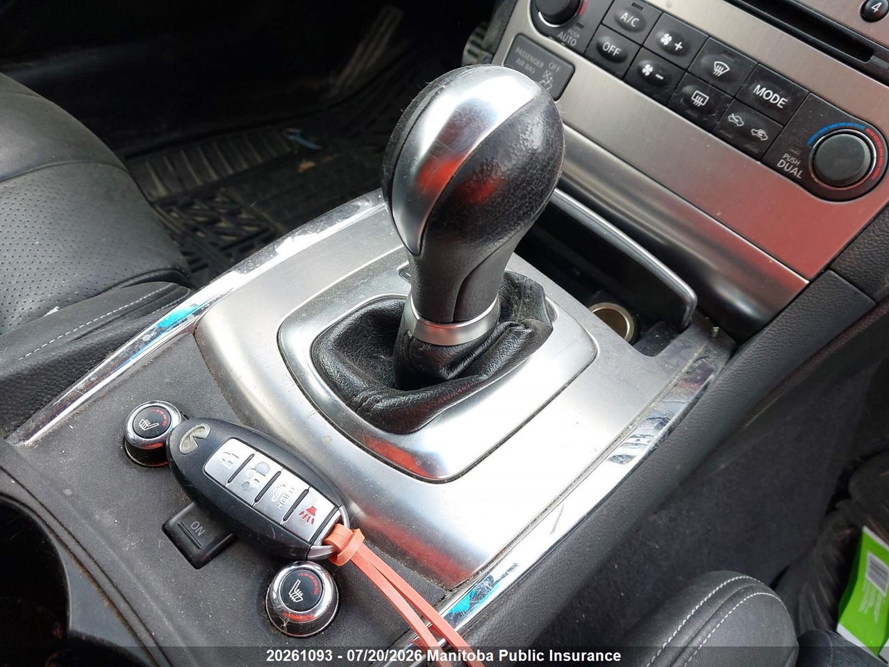 2010 INFINITI G37X thumbnail 12
