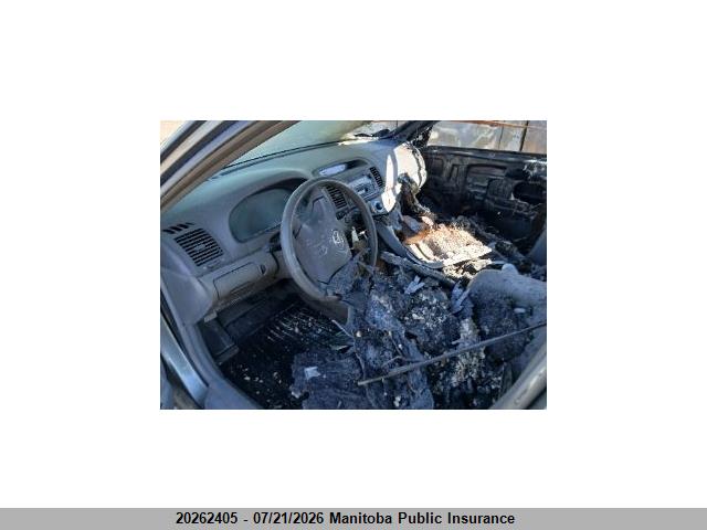 2002 TOYOTA CAMRY LE thumbnail 6