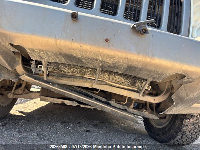 2006 JEEP COMMANDER thumbnail 7