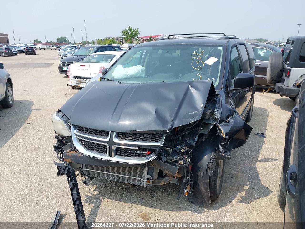 2012 DODGE GRAND CARAVAN CREW thumbnail 3