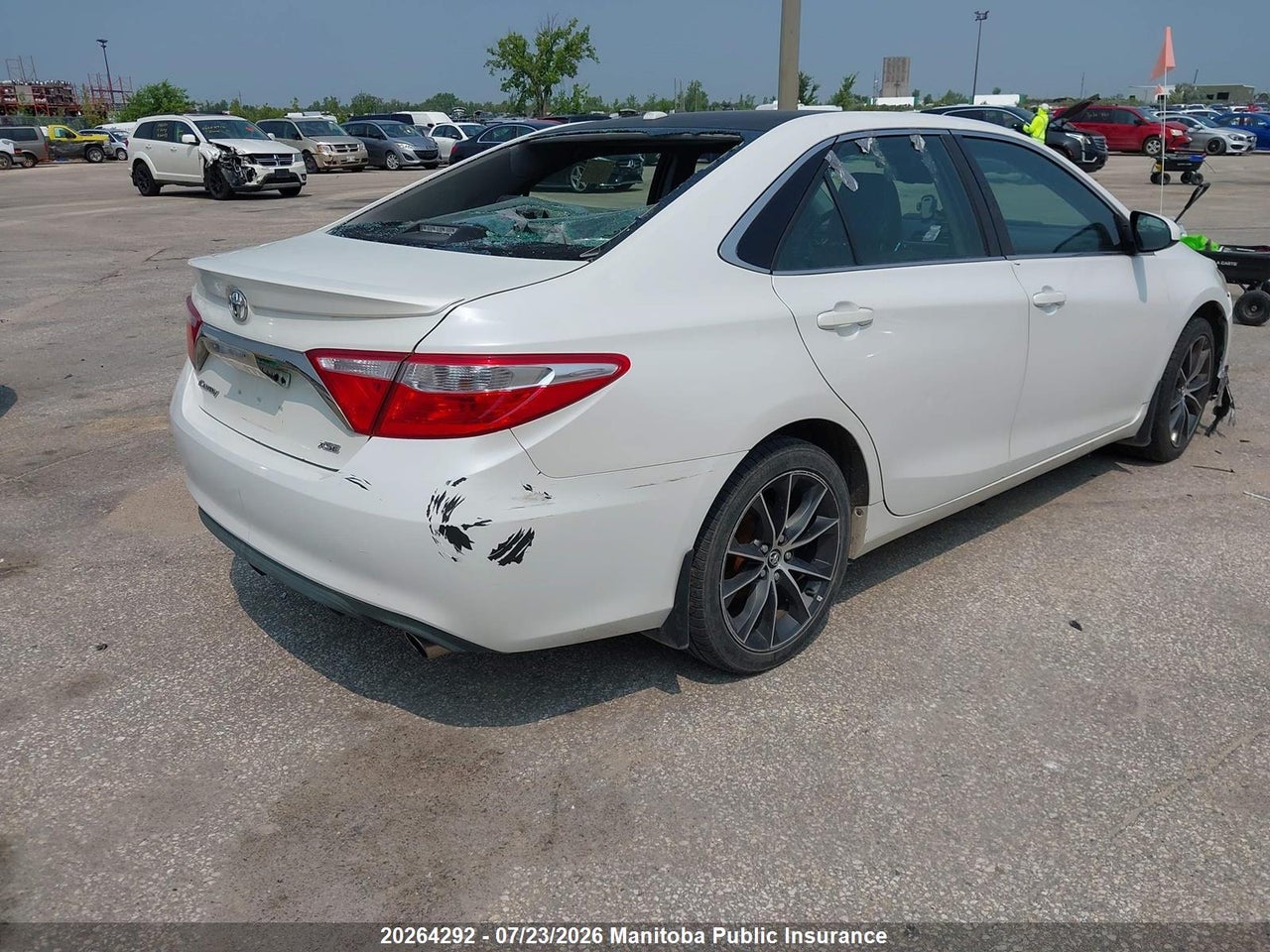 2015 TOYOTA CAMRY XSE thumbnail 5