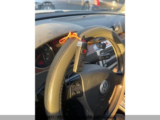 2008 VOLKSWAGEN PASSAT 2.0T thumbnail 8