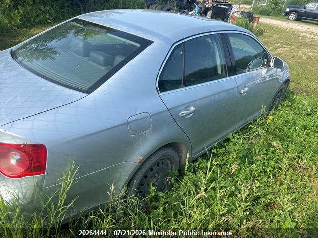 2006 VOLKSWAGEN JETTA GLS TDI thumbnail 4