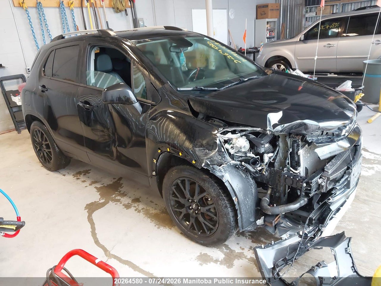 2021 CHEVROLET trax lt thumbnail 2