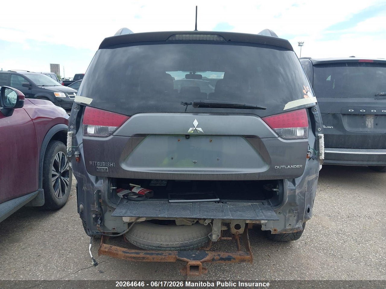 JA4JT3AX4BU609882 · 2011 MITSUBISHI OUTLANDER LS · 6/12