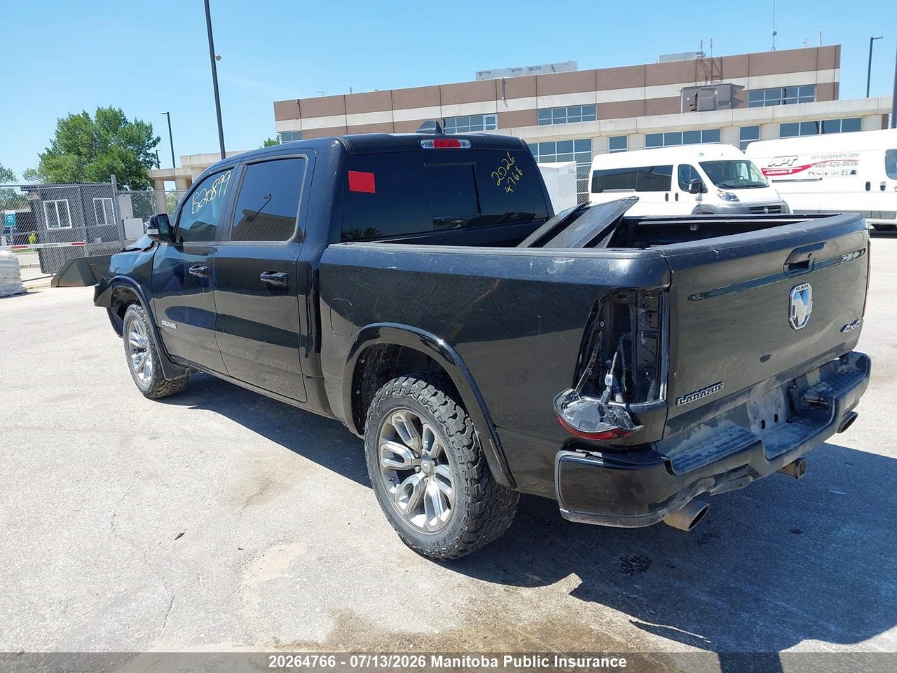 2021 DODGE RAM 1500 LARAMIE CREW CAB  thumbnail 4
