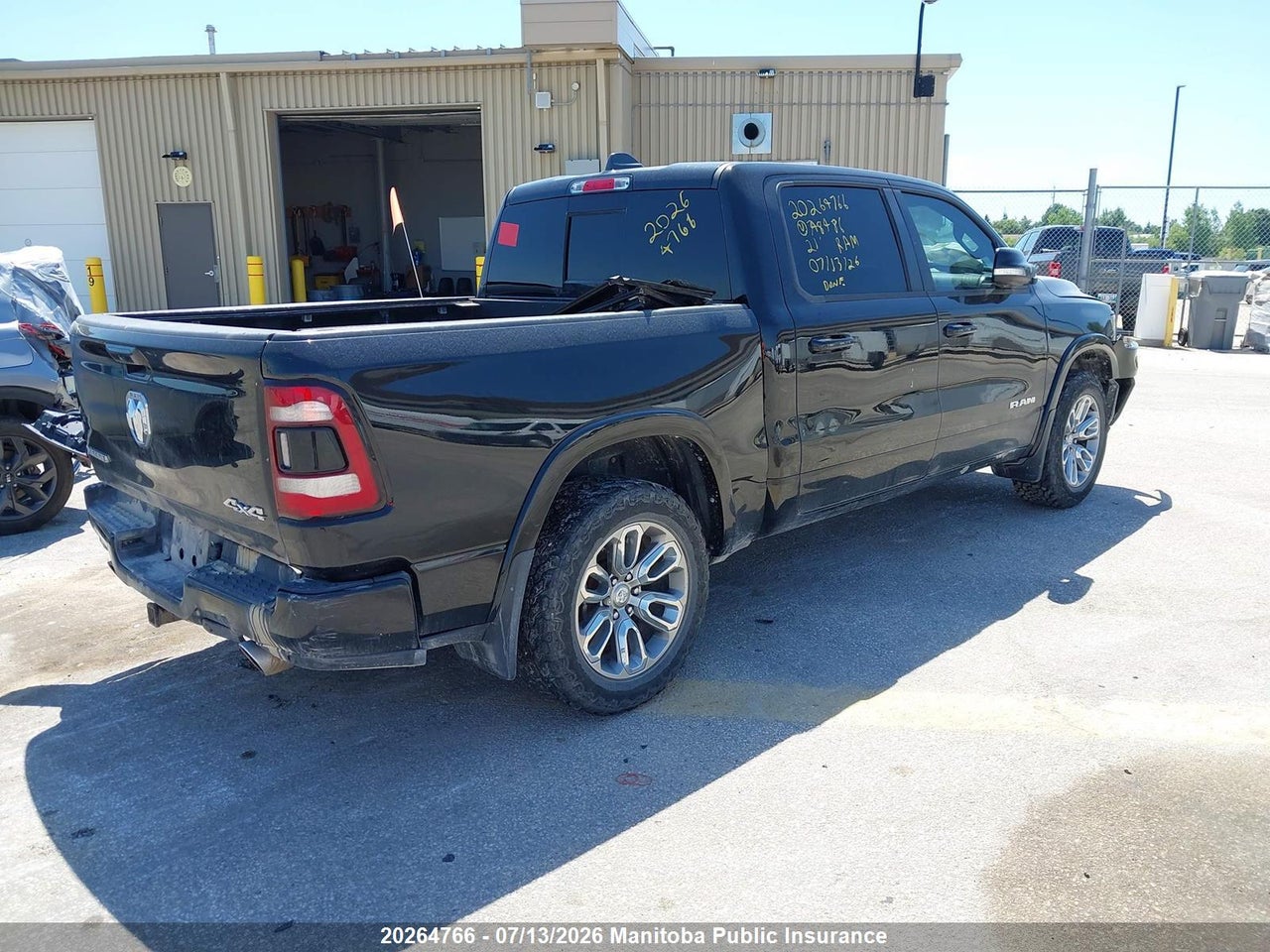 2021 DODGE RAM 1500 LARAMIE CREW CAB  thumbnail 5