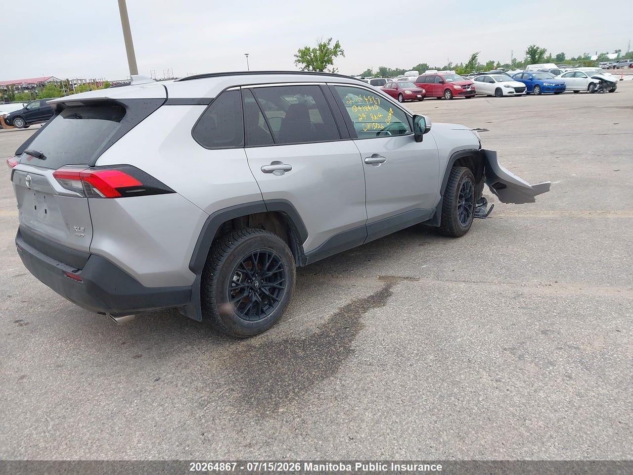 2024 TOYOTA RAV4 XLE thumbnail 5