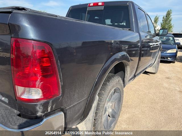 2016 DODGE RAM 1500 SLT CREW CAB  thumbnail 4