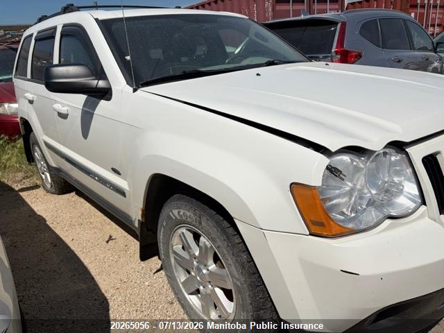 2010 JEEP GRAND CHEROKEE LAREDO thumbnail 2