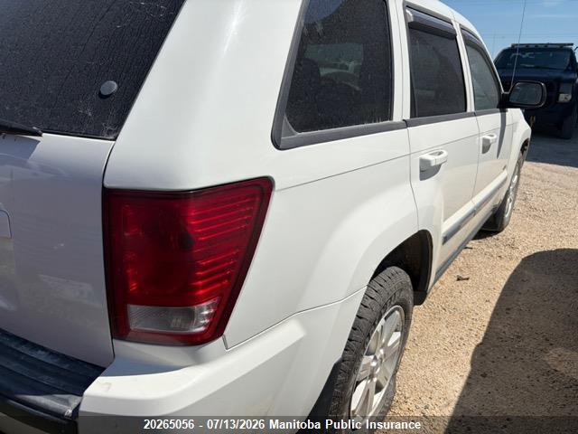 2010 JEEP GRAND CHEROKEE LAREDO thumbnail 5