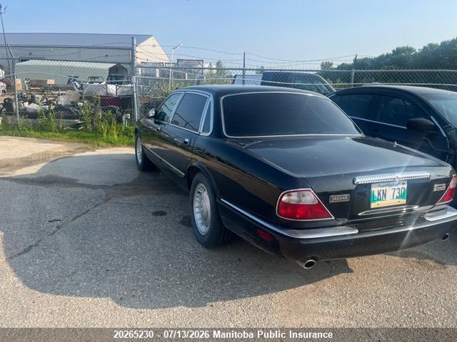 2000 JAGUAR XJ8 VANDEN PLAS thumbnail 4
