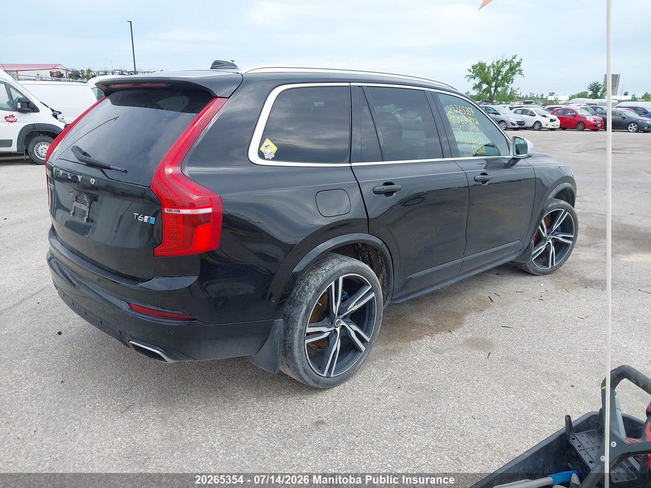 2016 VOLVO XC90 T6 thumbnail 5