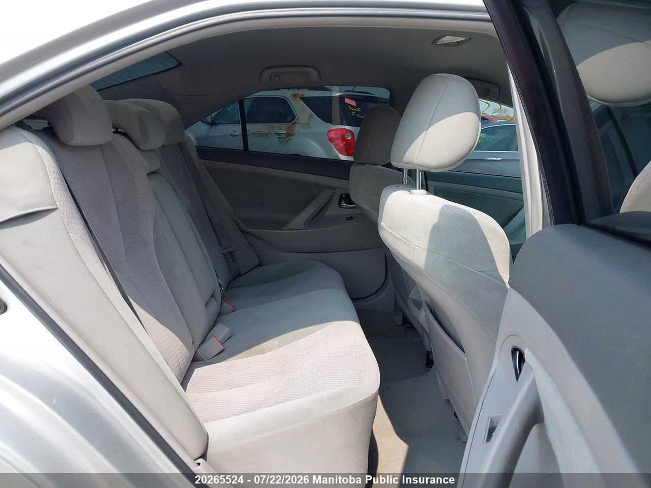 2011 TOYOTA CAMRY LE thumbnail 9