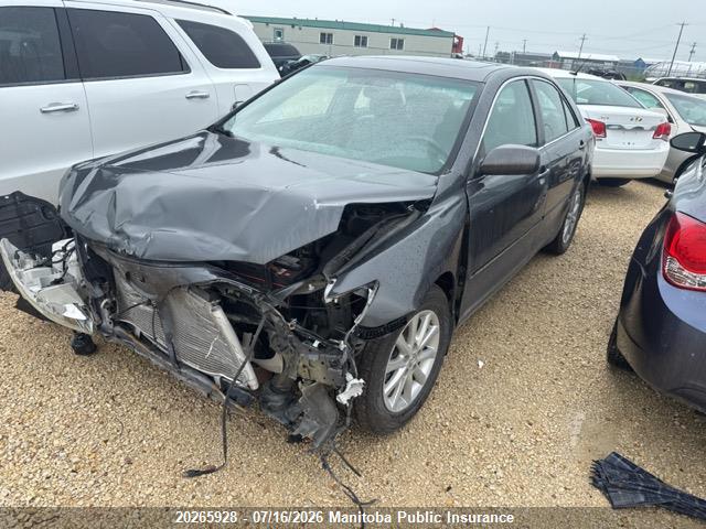 2010 TOYOTA CAMRY XLE thumbnail 2
