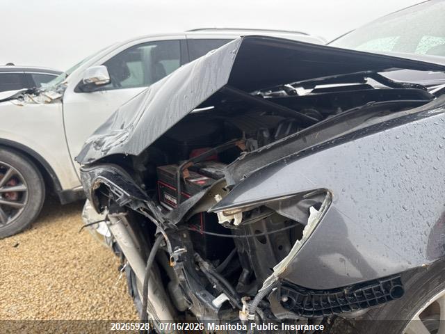 2010 TOYOTA CAMRY XLE thumbnail 11