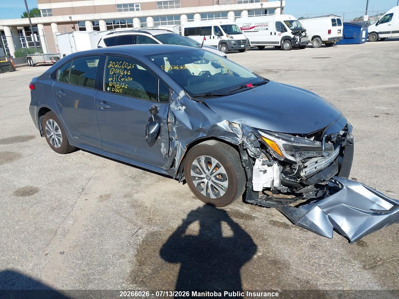 2023 TOYOTA COROLLA LE HYBRID thumbnail 2
