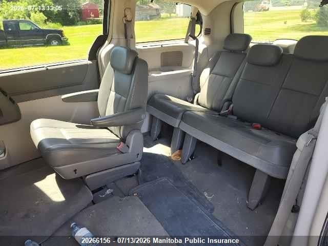 2010 CHRYSLER TOWN & COUNTRY TOURING thumbnail 9