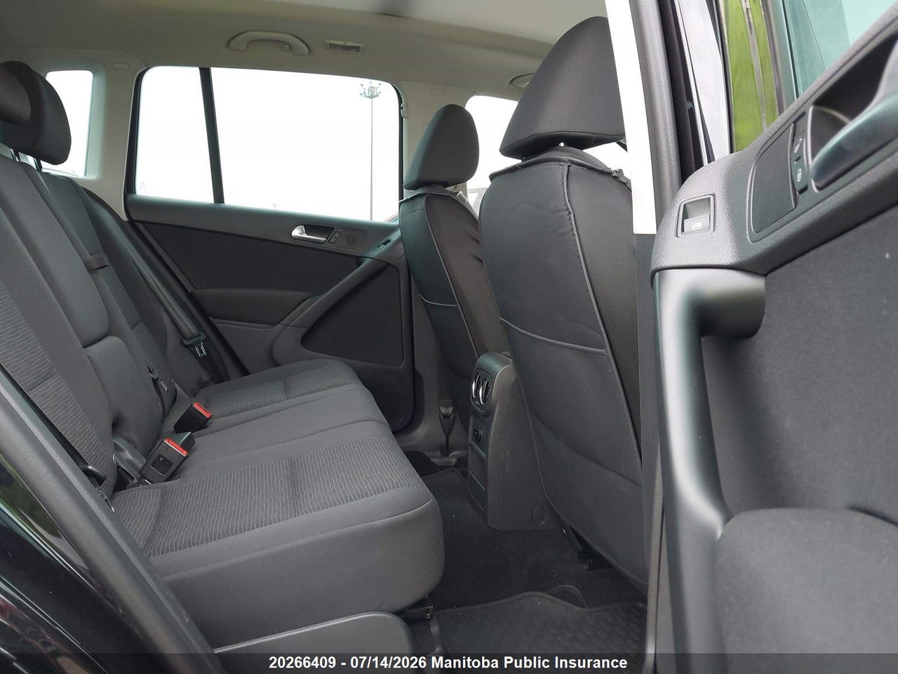 2015 VOLKSWAGEN TIGUAN 2.0 TSI thumbnail 9
