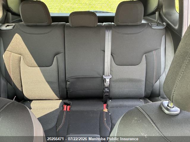 2016 JEEP RENEGADE NORTH thumbnail 9