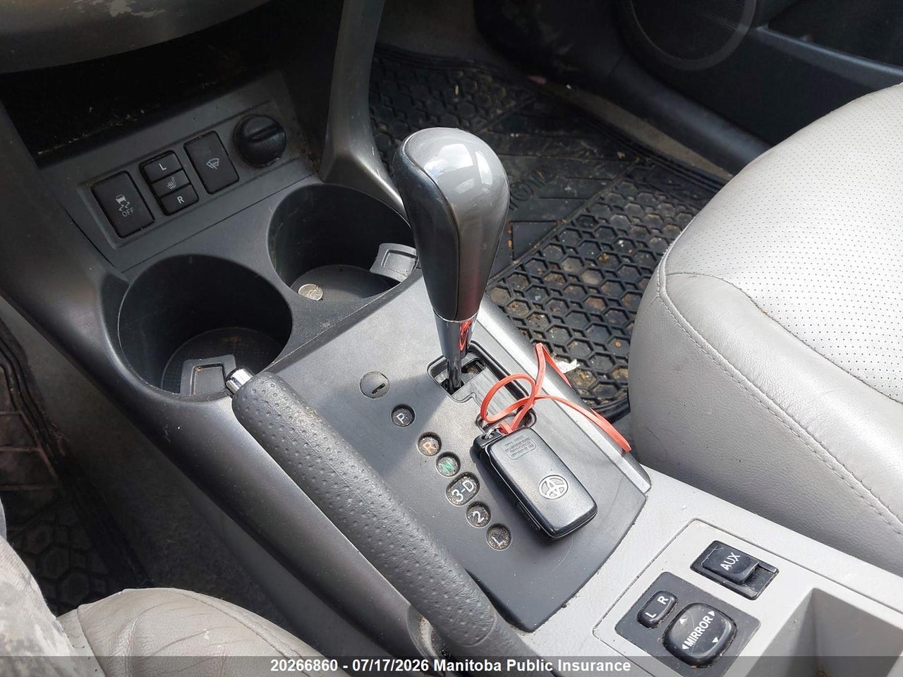 2011 TOYOTA RAV4 LIMITED thumbnail 12
