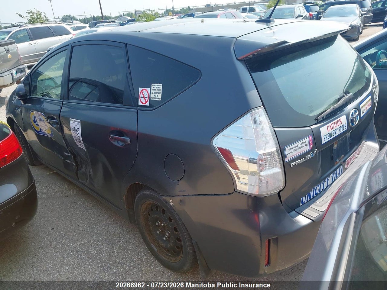 2014 TOYOTA PRIUS V thumbnail 4