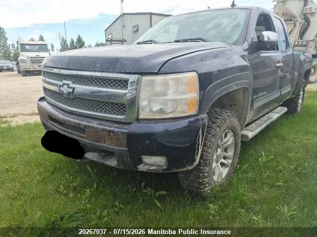 2011 CHEVROLET SILVERADO 1500 LTZ EXT CAB  thumbnail 3