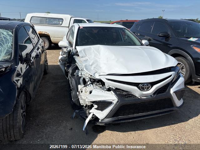 2021 TOYOTA CAMRY SE thumbnail 2