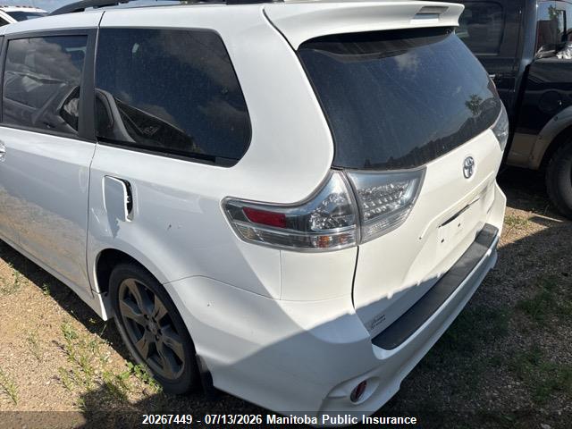 2017 TOYOTA SIENNA SE V6  thumbnail 4