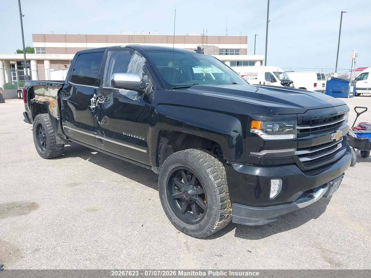 2017 CHEVROLET SILVERADO 1500 LTZ CREW CAB thumbnail 2