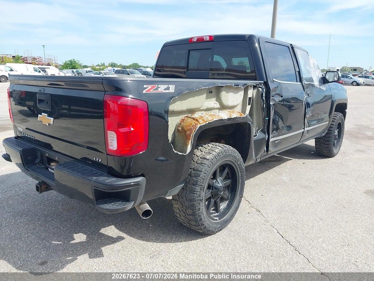 2017 CHEVROLET SILVERADO 1500 LTZ CREW CAB thumbnail 5