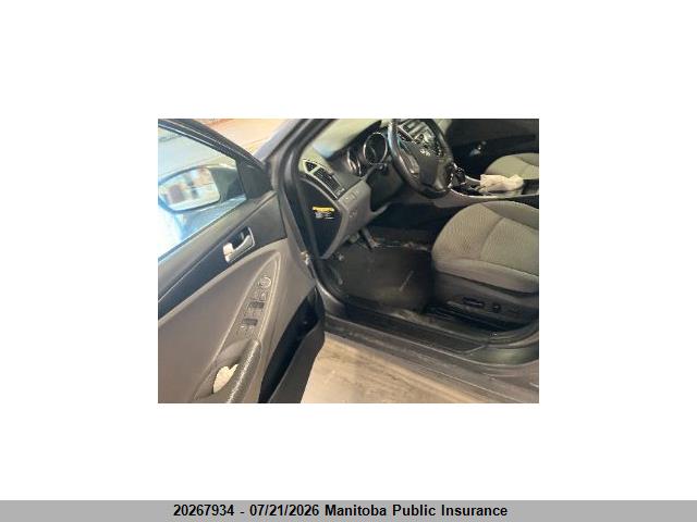 2011 HYUNDAI SONATA SE thumbnail 6