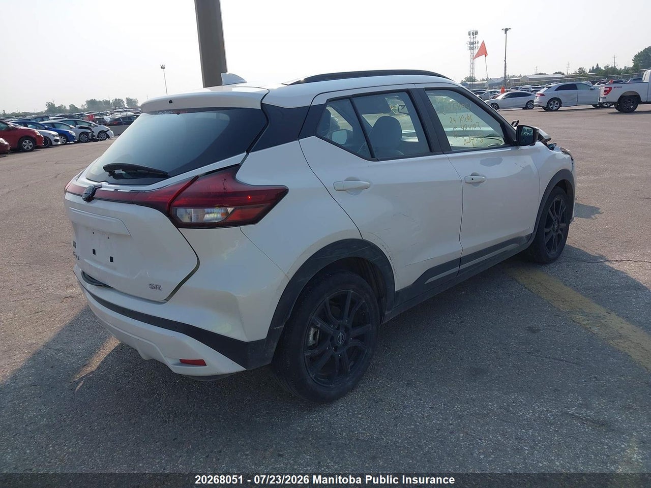2024 NISSAN KICKS SR thumbnail 5