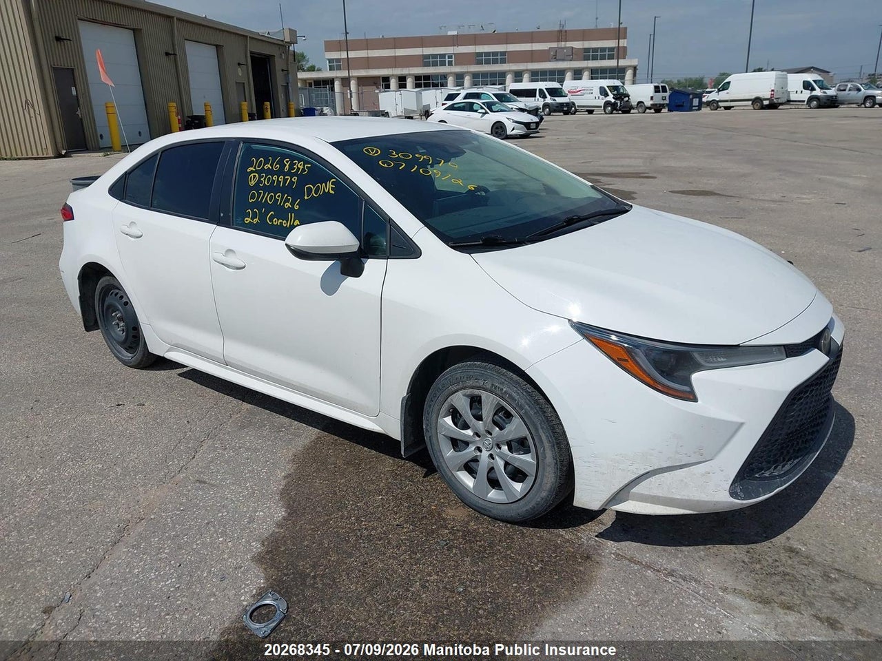 2022 TOYOTA COROLLA LE thumbnail 2
