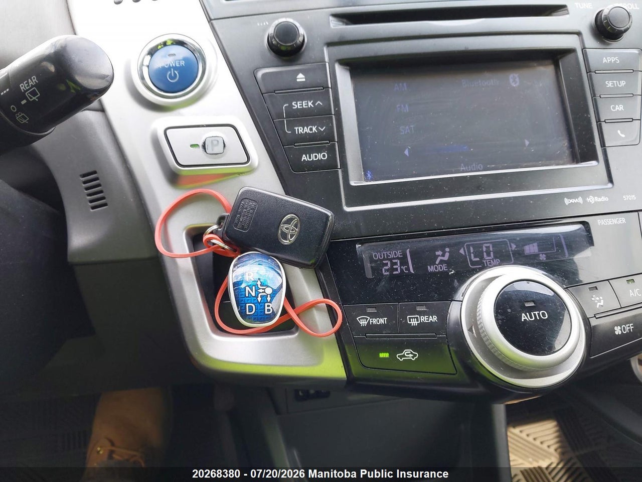 2013 TOYOTA PRIUS V thumbnail 12