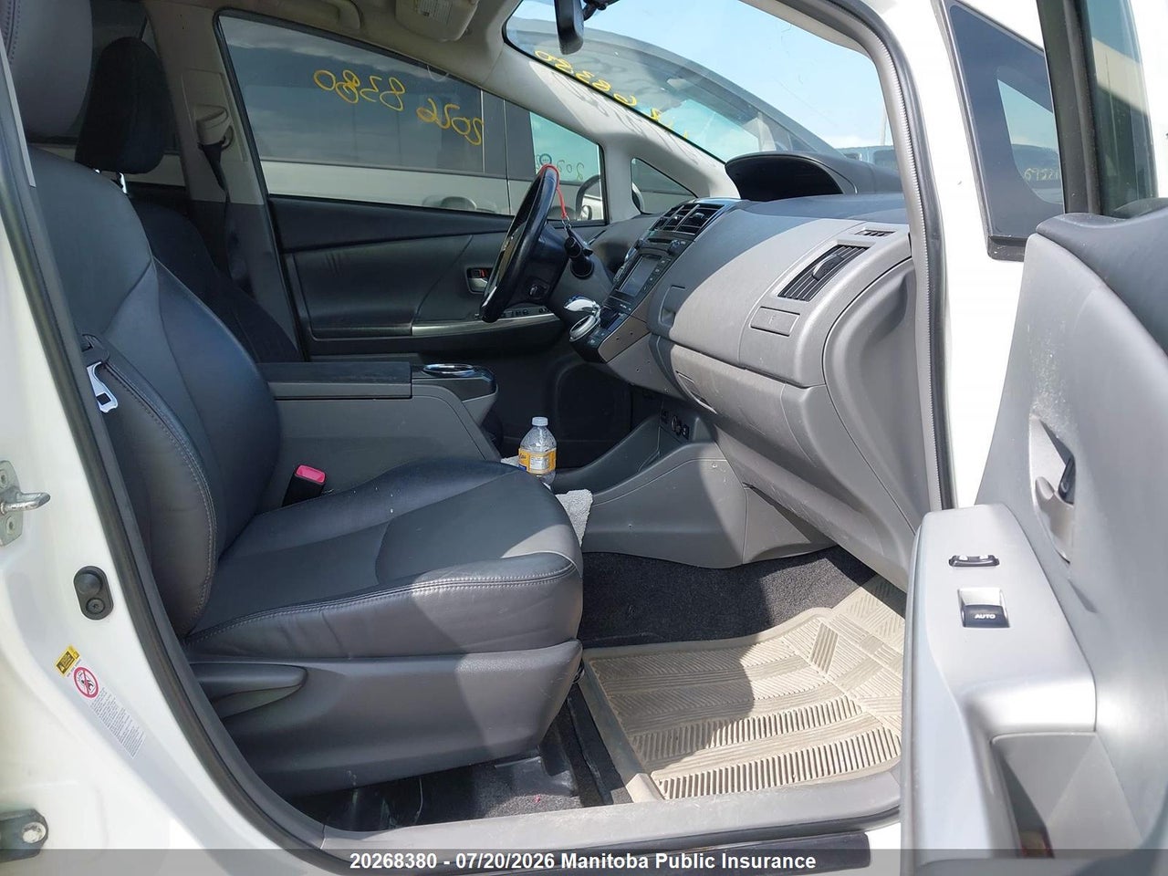 2013 TOYOTA PRIUS V thumbnail 6