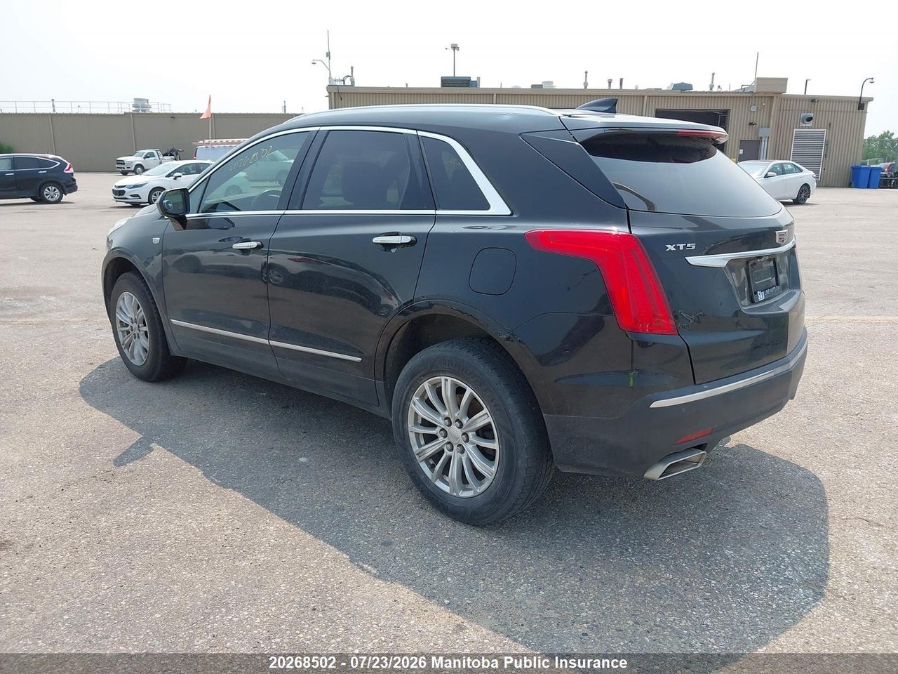 2017 CADILLAC XT5 thumbnail 4