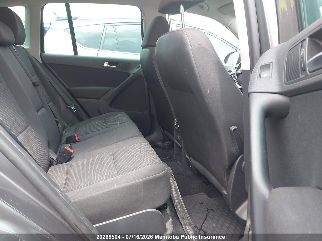 2016 VOLKSWAGEN TIGUAN 2.0 TSI thumbnail 9