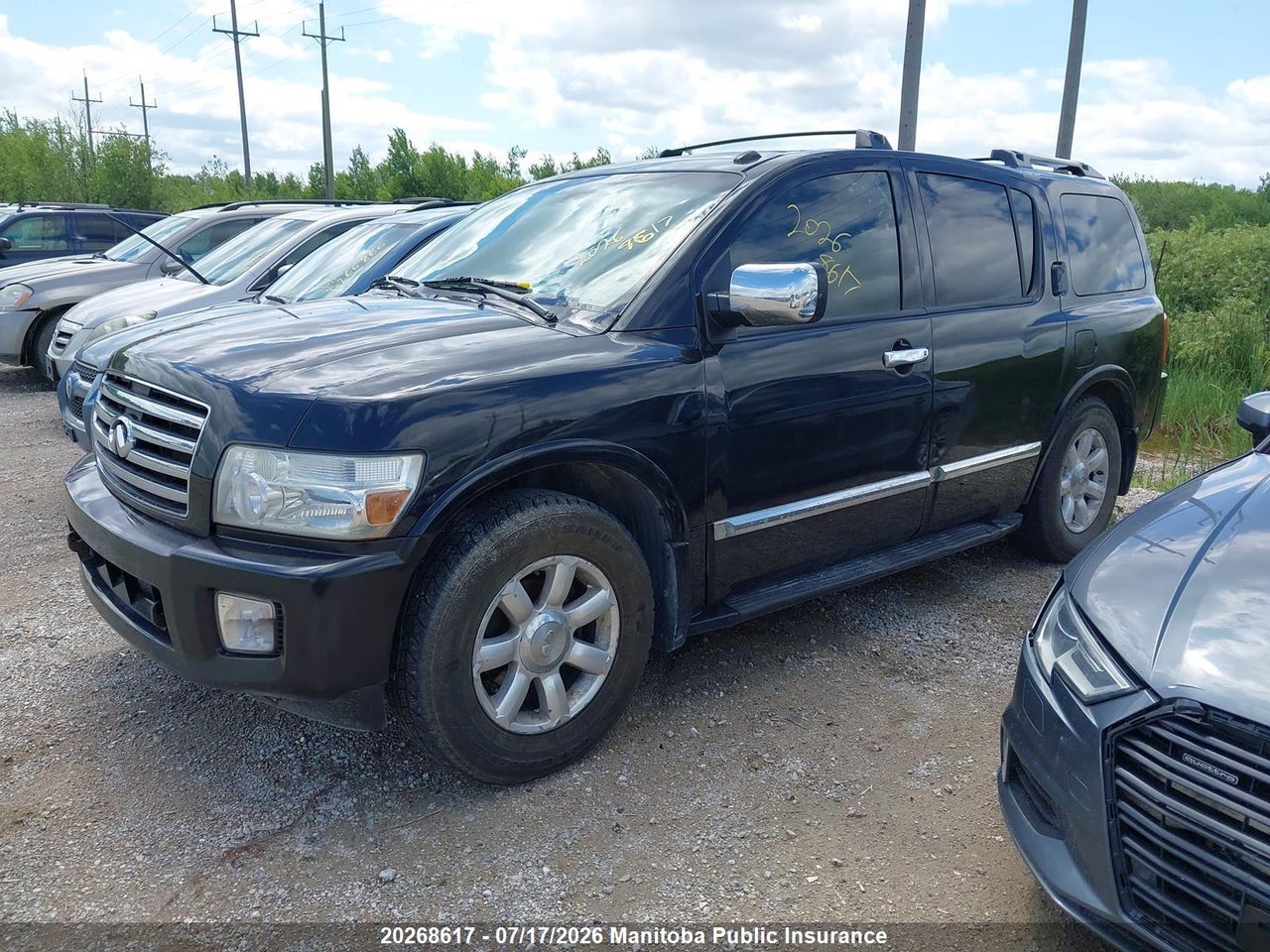 2005 INFINITI QX56 thumbnail 3