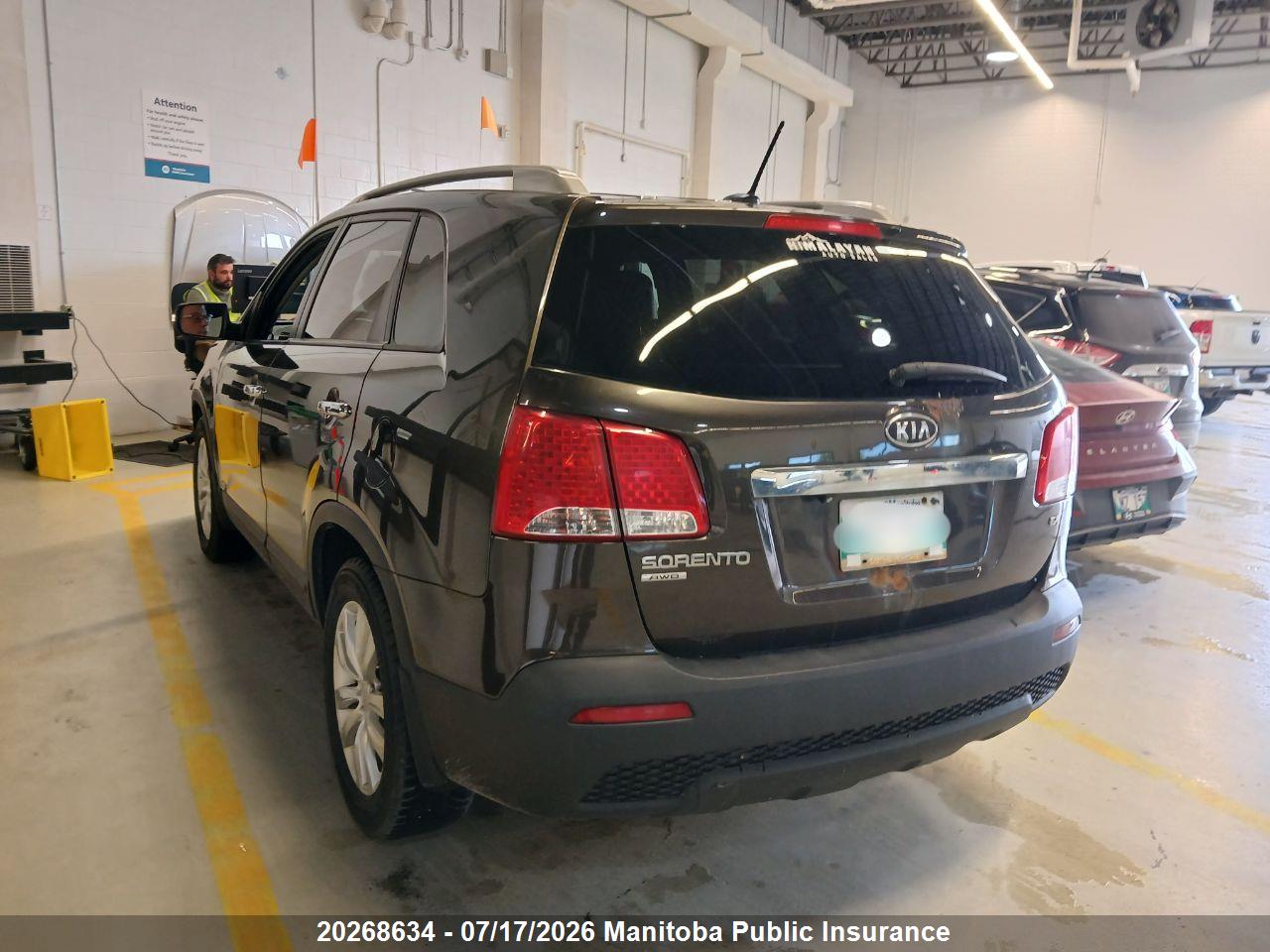 2011 KIA SORENTO EX thumbnail 4