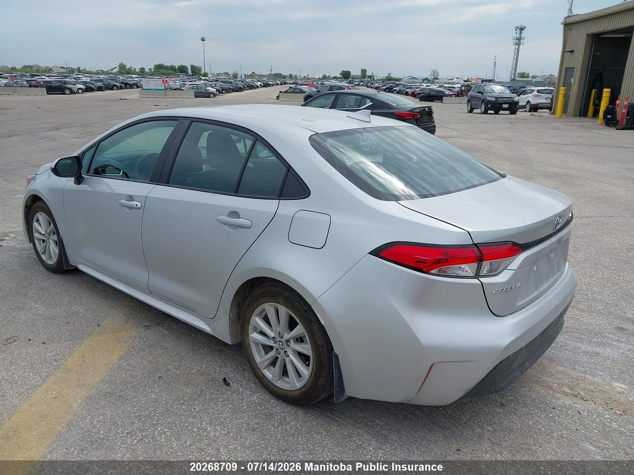 2024 TOYOTA COROLLA LE thumbnail 4