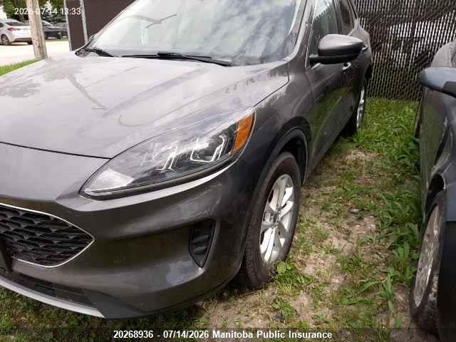 2021 FORD ESCAPE SE HYBRID thumbnail 3