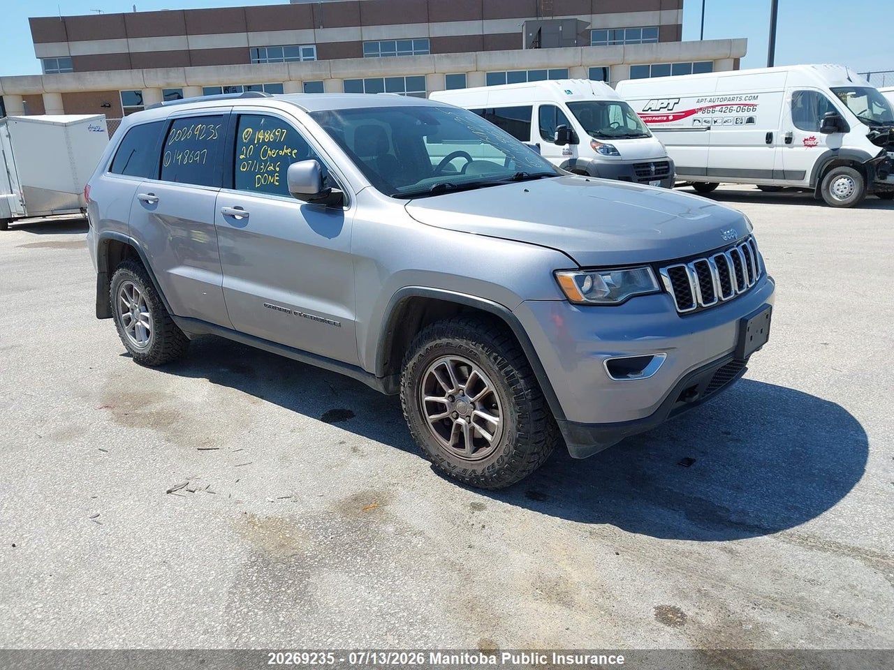2020 JEEP GRAND CHEROKEE LAREDO thumbnail 2