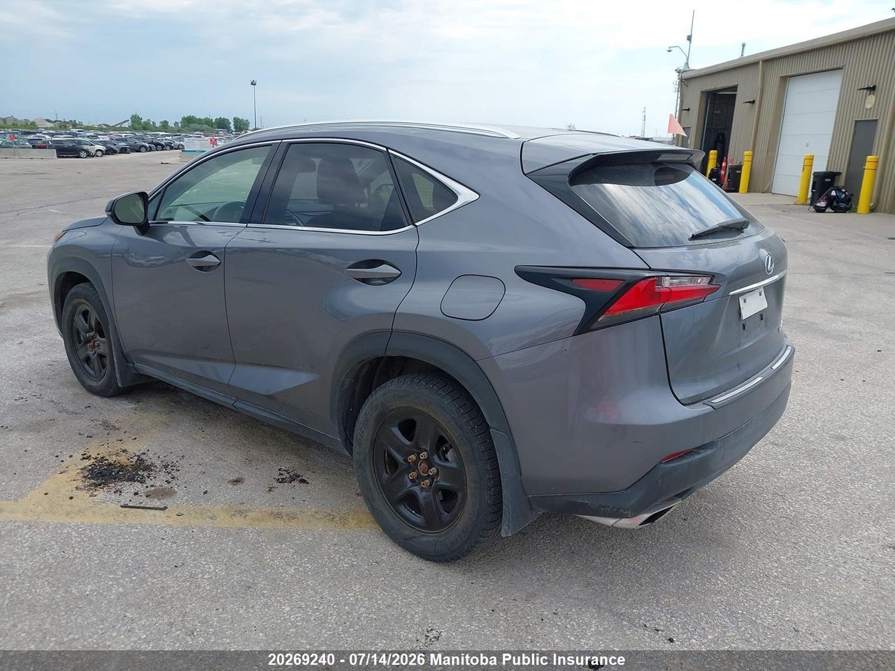 2016 LEXUS NX200T thumbnail 4